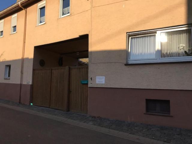 Monteurzimmer-Graf Nidda Kültér fotó